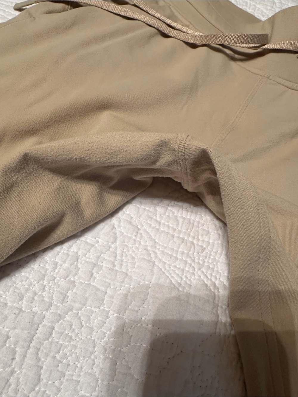 lululemon athletica Beige/Tan Drawstring Waist Joggers size 6 - Picture 7 of 7